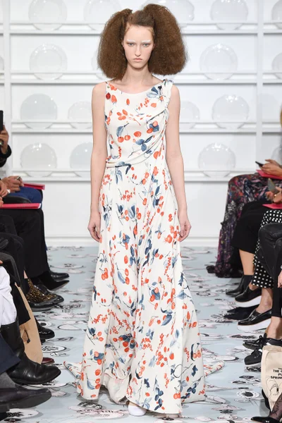 Look 19
